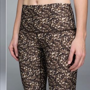 Lululemon Shine Tight leggings